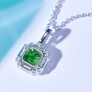 SL Emerald Halo Pendant