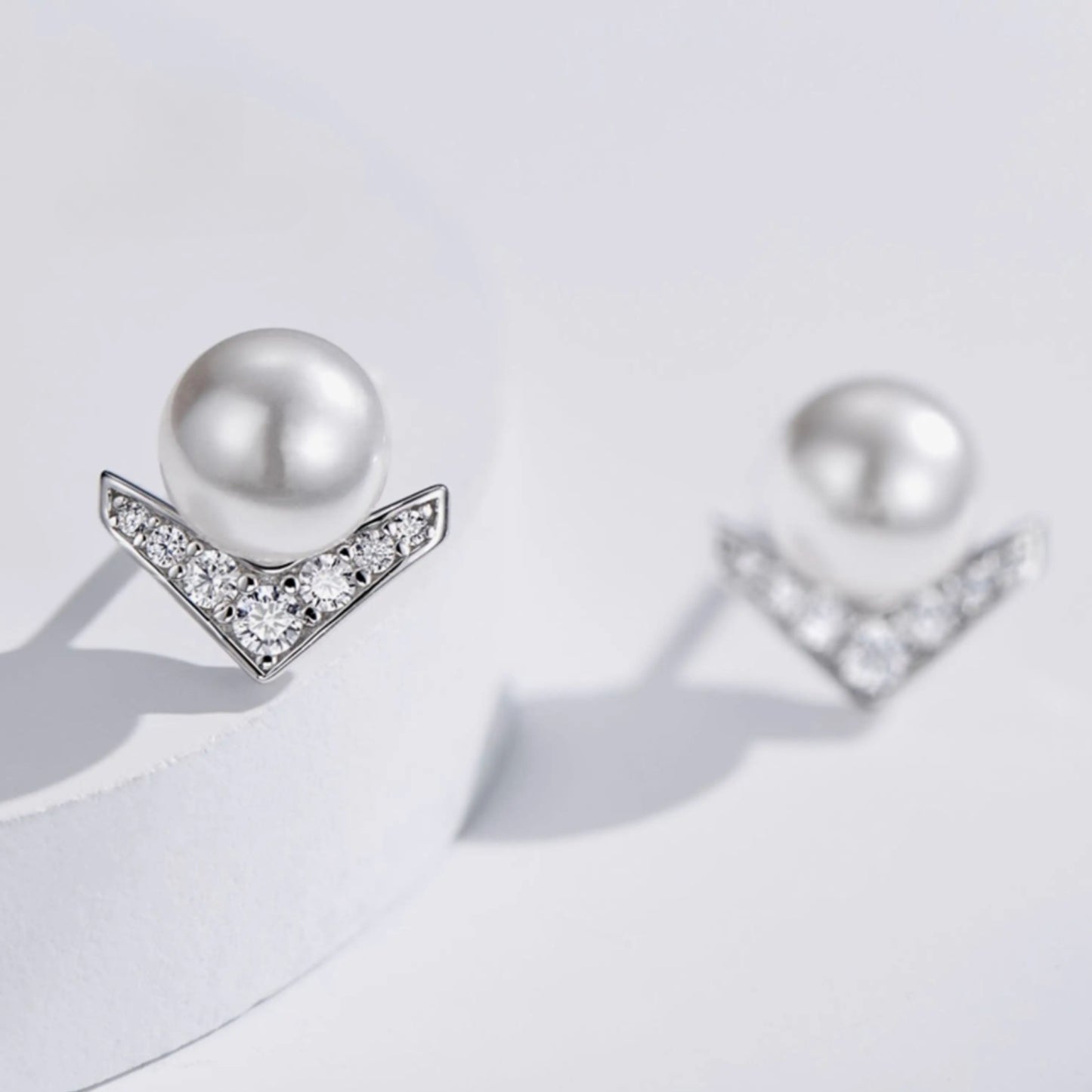 SL Pearl Radiance Earrings