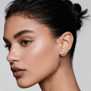 Celestia Curve Earrings – White Gold